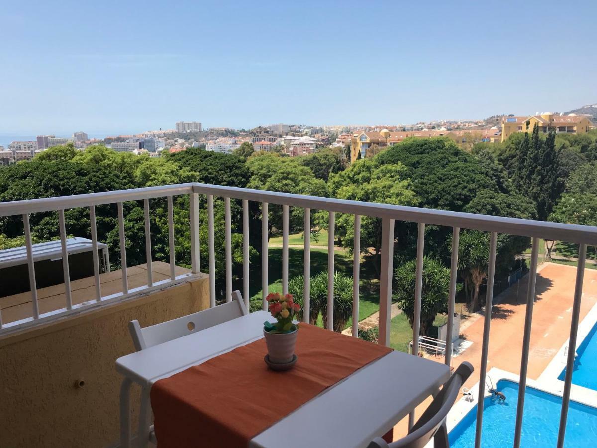 Sunset View Apartment Benalmadena Bagian luar foto