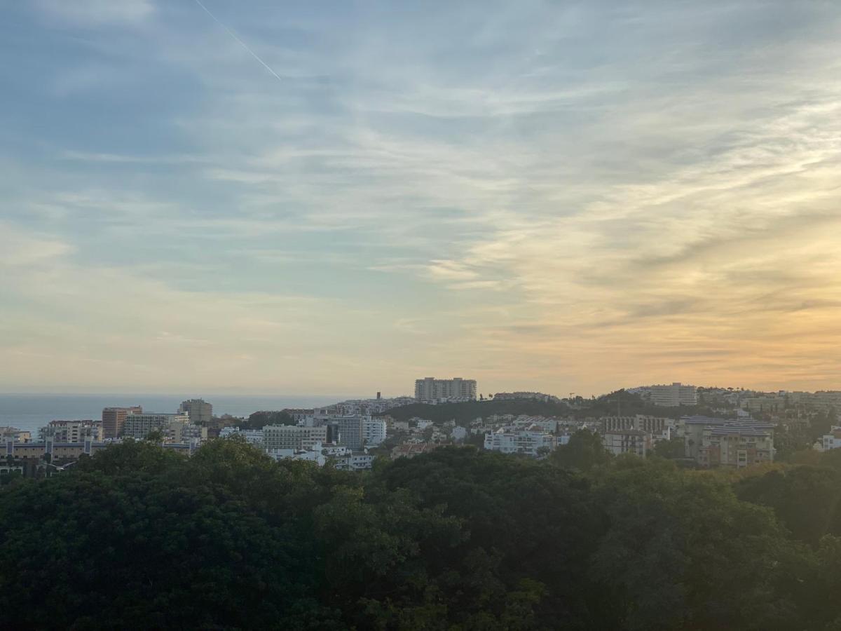 Sunset View Apartment Benalmadena Bagian luar foto